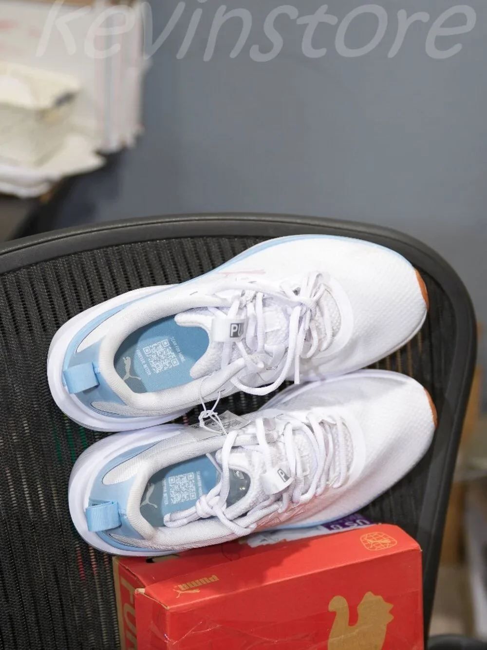 Puma women sneakers